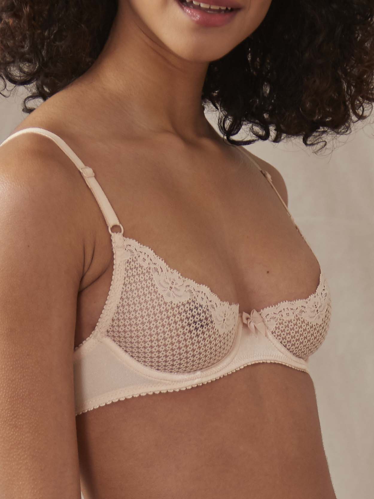 The comprehensive guide to the Alice demi bra